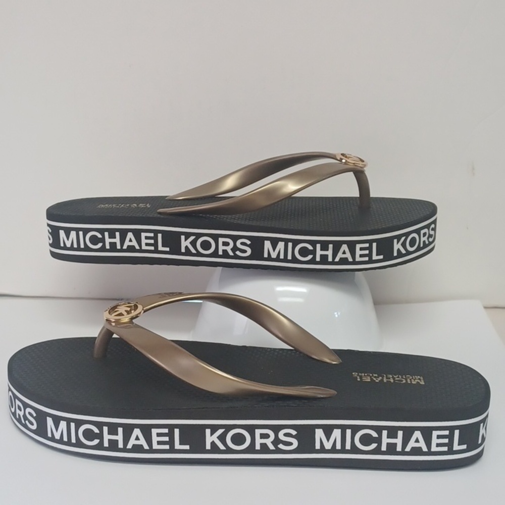 MICHAEL KORS WOMEN SANDALS NEW